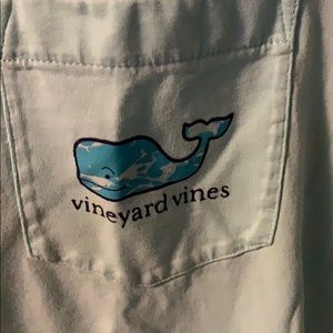 Men’s Vineyard Vines shirt sleeved t shirt